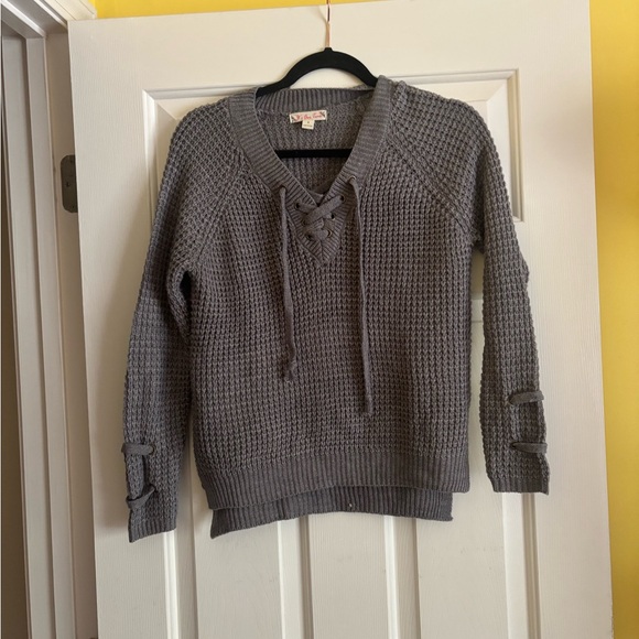 Grey Knitted Sweater - Picture 1 of 2